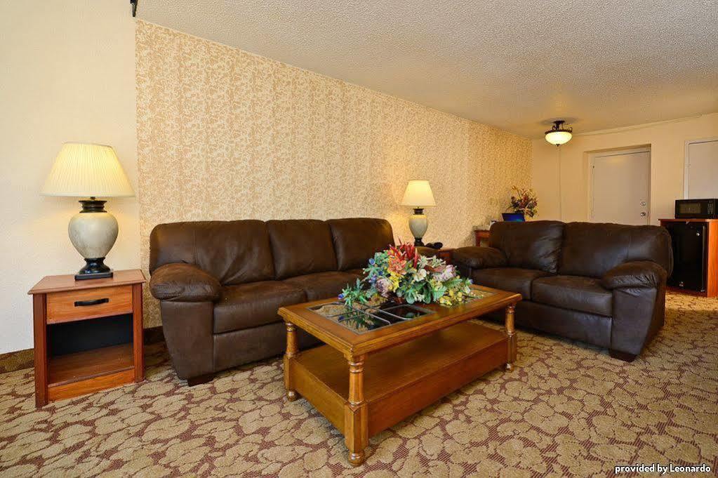 Best Western Tulsa Airport Interno foto